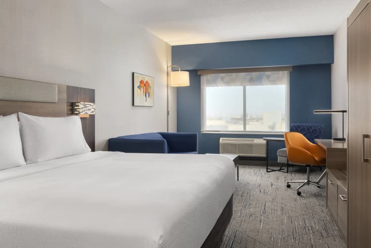 Holiday Inn Express & Suites Vaughan-Southwest photo 4