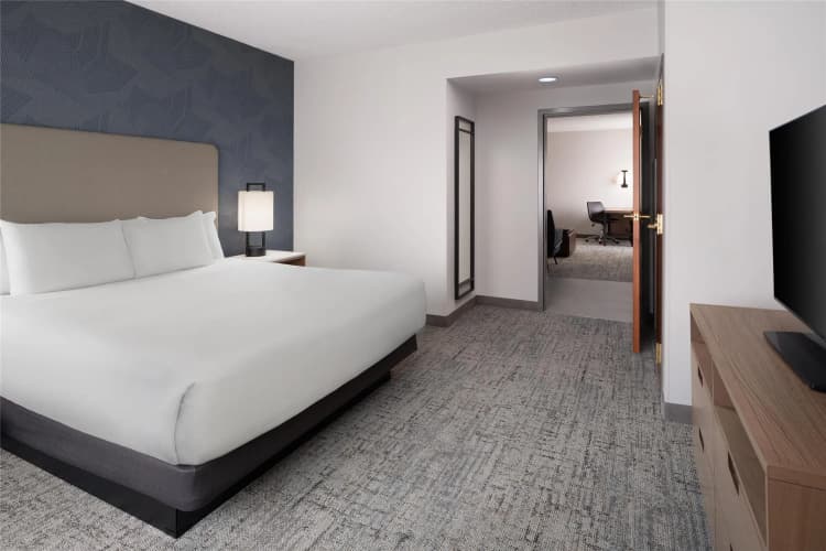 Embassy Suites by Hilton Nashville South Cool Springs photo 5