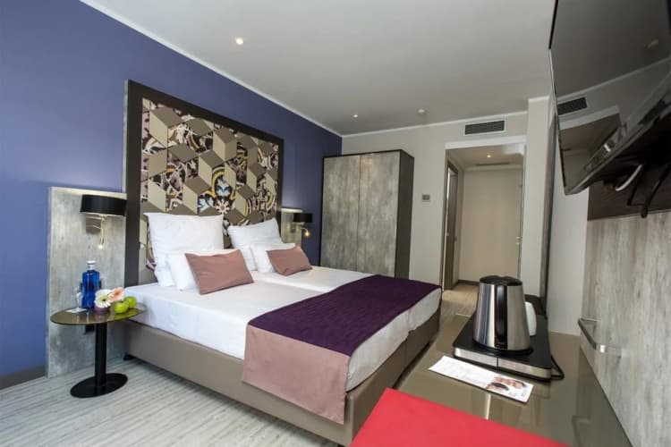 Leonardo Hotel Barcelona Las Ramblas photo 3