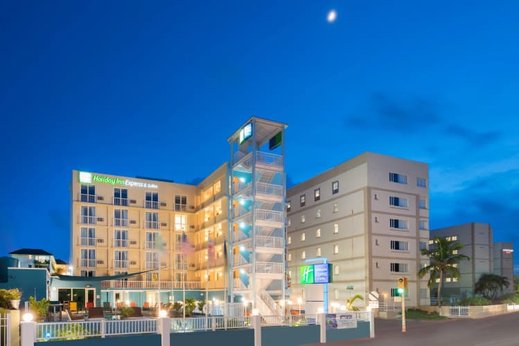Holiday Inn Express & Suites Nassau photo 2