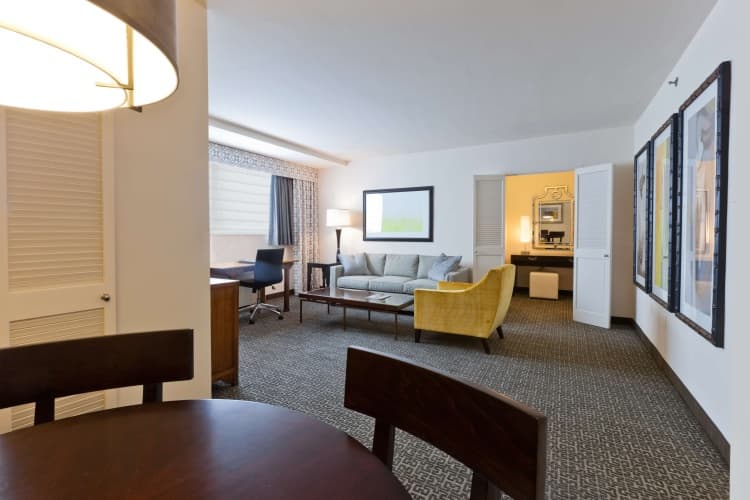 State Plaza Hotel, photo 4