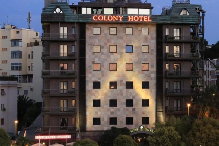 Colony Hotel, photo 2