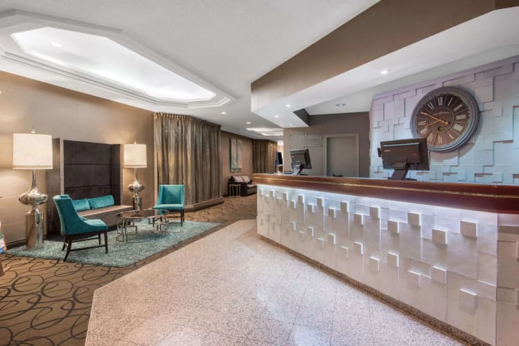 Ramada Plaza by Wyndham Niagara Falls, photo 3