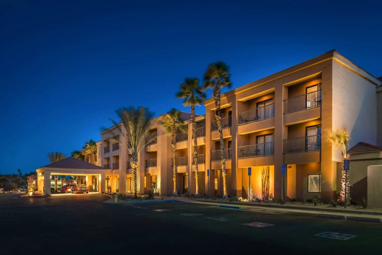 Courtyard Palm Desert photo 2