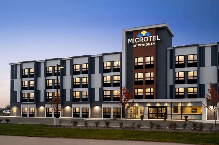 Microtel Inn & Suites by Wyndham Aurora, photo 2