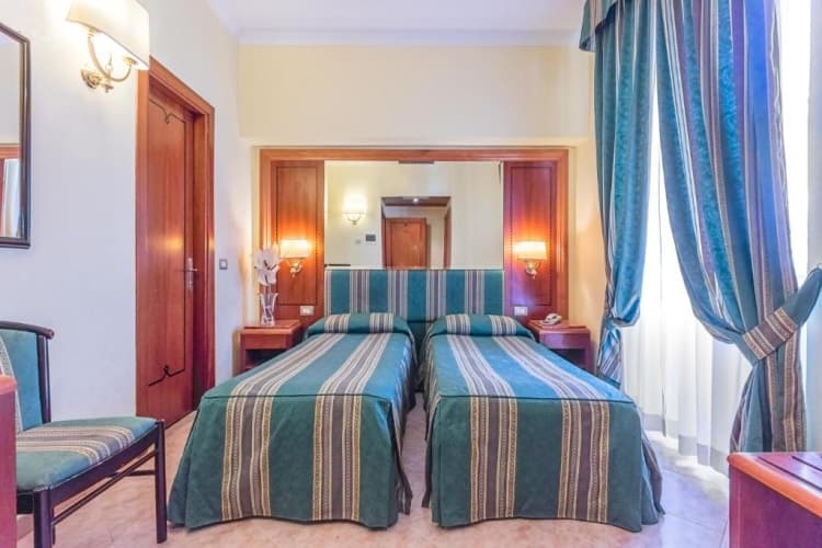 Hotel Lux, photo 5
