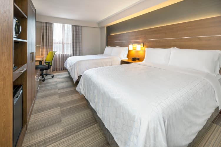 Holiday Inn Express Toronto Downtown photo 5