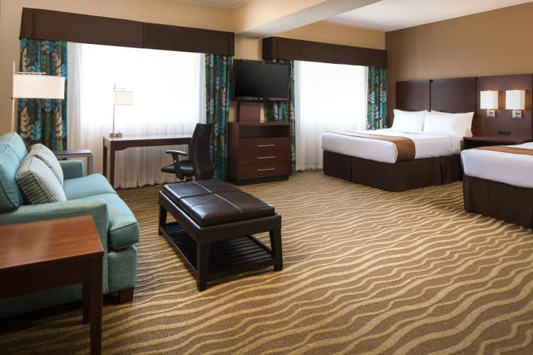 Holiday Inn And Suites Overland Park-West photo 5