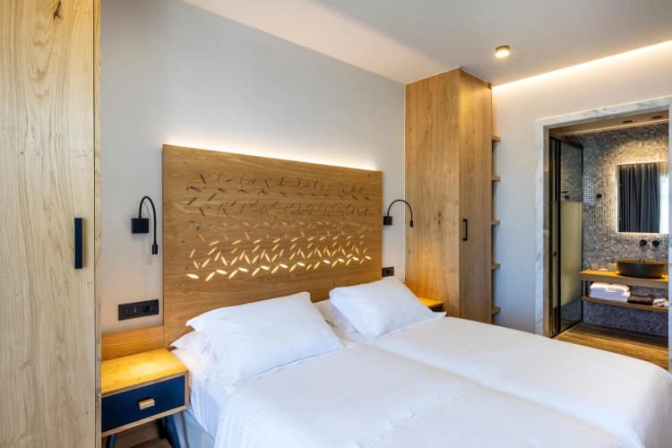 Atlantis Beach Hotel photo 5