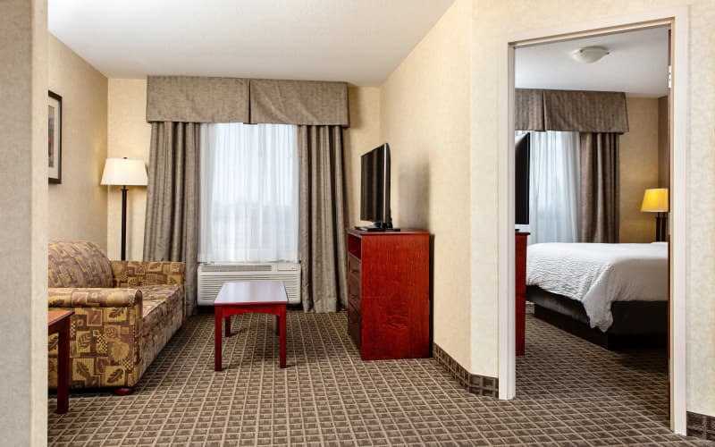 Holiday Inn Express & Suites Edmonton North photo 5