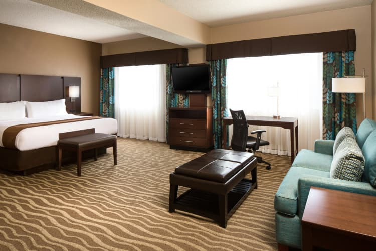 Holiday Inn And Suites Overland Park-West photo 4