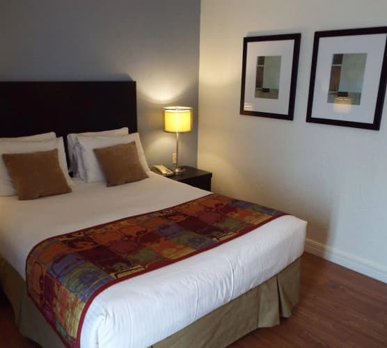 Auberge Shores Inn & Hotel photo 2