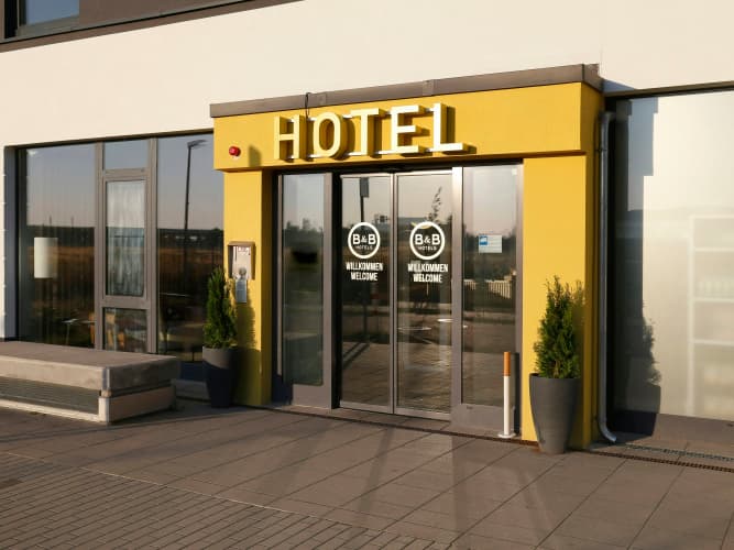 B&B Hotel Berlin-Airport photo 2