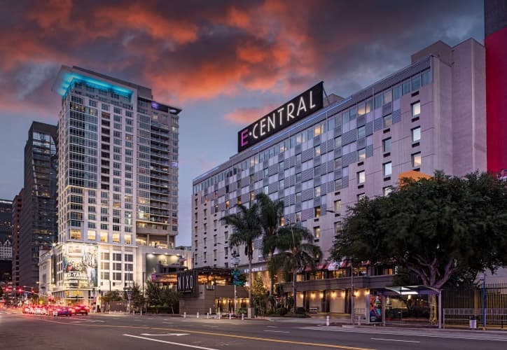 E-Central: Downtown Los Angeles Hotel, photo 2