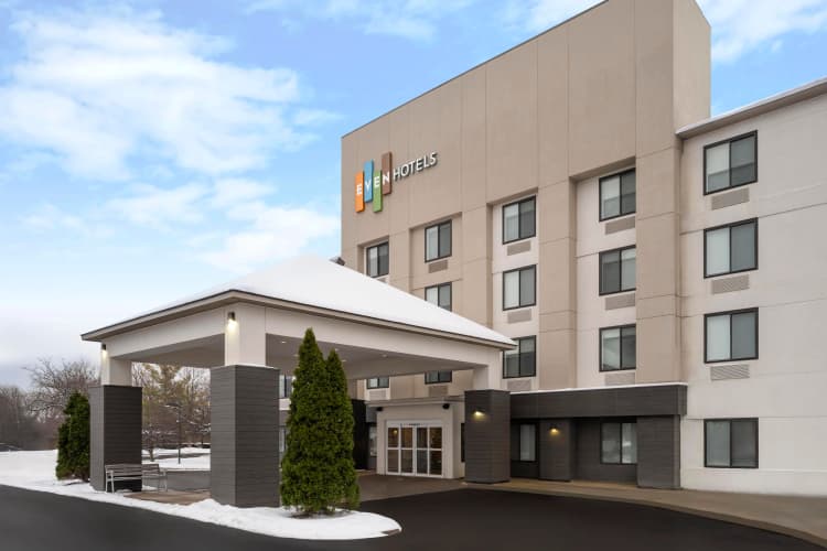 EVEN Hotel Ann Arbor photo 2