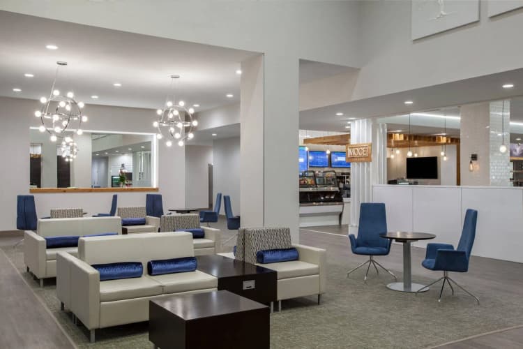 Holiday Inn Cleveland Clinic photo 3