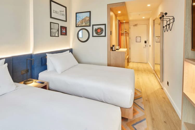Hampton by Hilton Barcelona Fira Gran Via photo 5