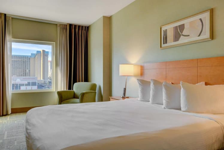 Platinum Hotel & Spa photo 4