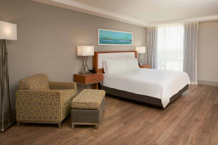 DoubleTree by Hilton Miami North I-95 photo 4