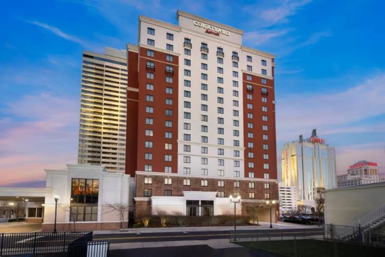 Courtyard Atlantic City Beach Block photo 2