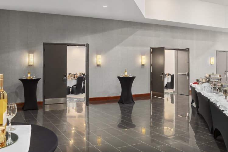 Holiday Inn Oakville (Centre) photo 5