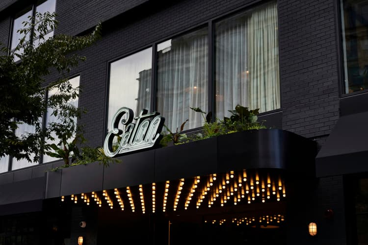 Eaton Hotel photo 2