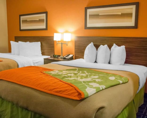 Econo Lodge photo 3