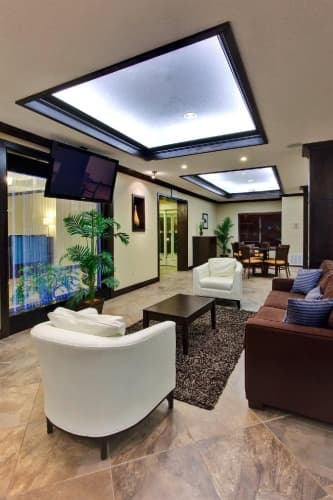 Holiday Inn Express And Suites Albuquerque Airport, photo 3