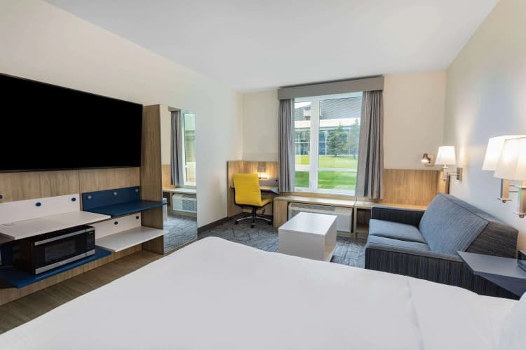 Microtel Inn and Suites by Wyndham Summerside, photo 4