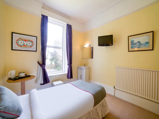 Oyo Eagle House Hotel, St Leonards Hastings photo 4