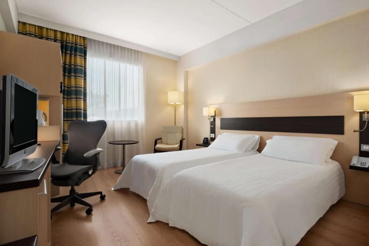 Hilton Garden Inn Rome Airport photo 5