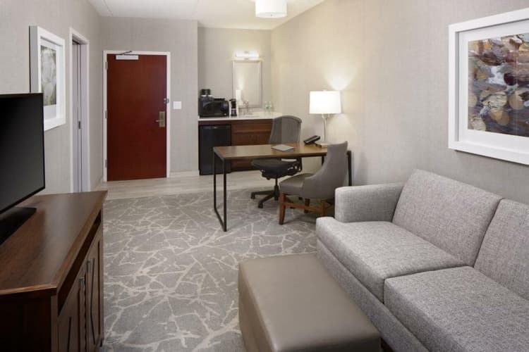 Embassy Suites by Hilton Boston Marlborough, photo 5
