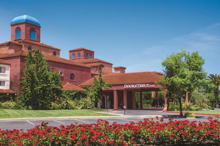 DoubleTree by Hilton Hotel Sonoma Wine Country photo 2