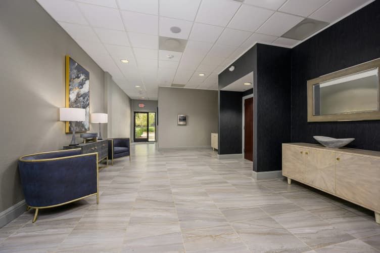 DoubleTree by Hilton Raleigh Midtown photo 4