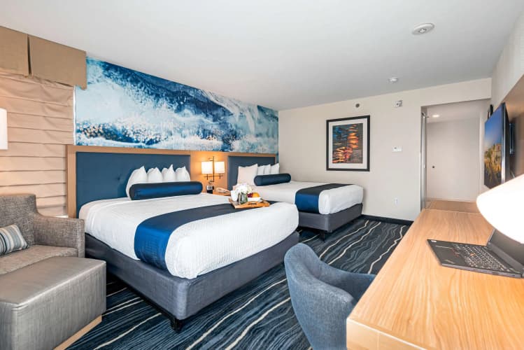 Best Western Plus Marina Gateway Hotel, photo 5