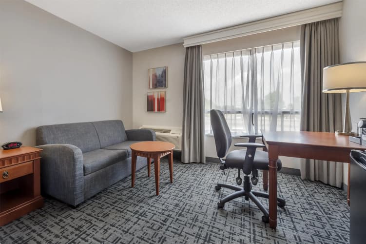 Best Western Hotel Brossard photo 5