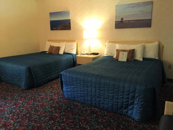 Cedar Motor Inn photo 4
