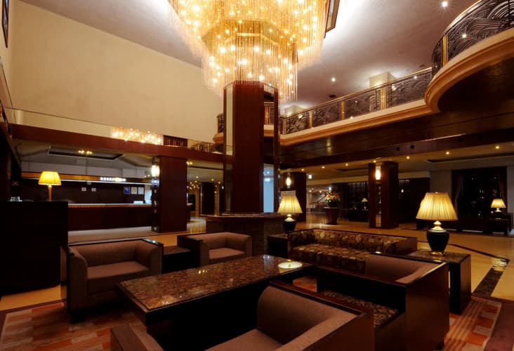 Nishitetsu Grand, photo 3