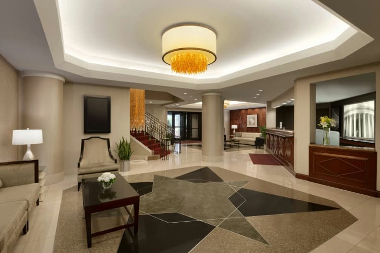 Hilton Arlington photo 3