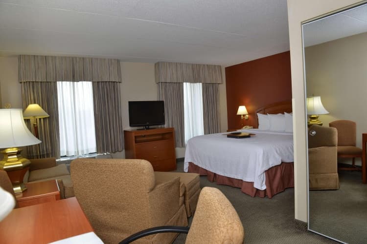 Hampton Inn & Suites by Hilton Windsor photo 4