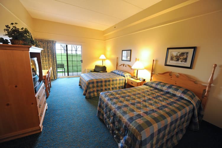 The Lodge At Geneva On The Lake photo 5