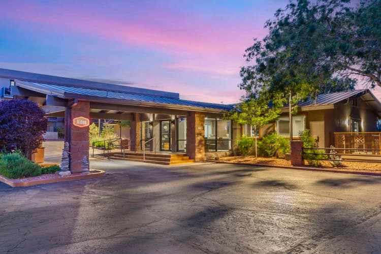 Aiden by Best Western Sedona photo 2
