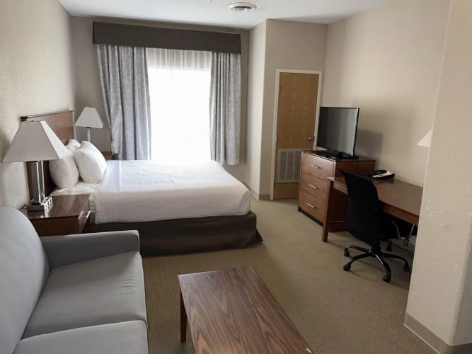 Super 8 By Wyndham Fort St. John Bc photo 5