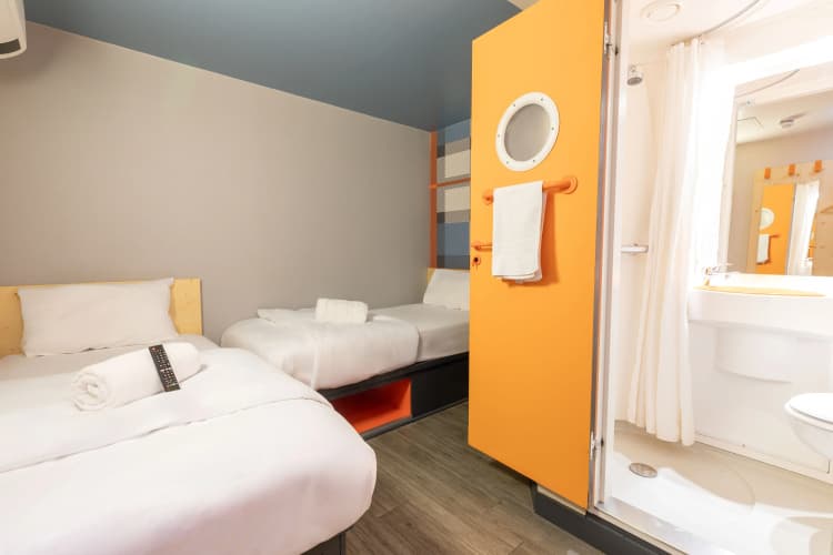 Easyhotel Glasgow (Adults only) photo 4