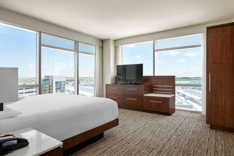 Calgary Airport Marriott In-Terminal Hotel photo 4