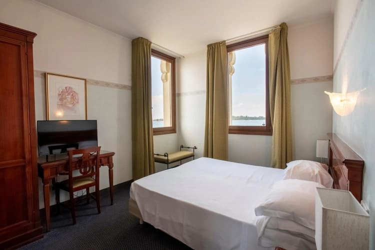 Romantik Hotel Russo Palace photo 5