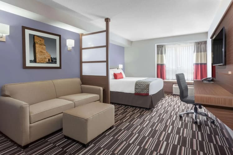 Microtel Inn & Suites By Wyndham Bonnyville, photo 4