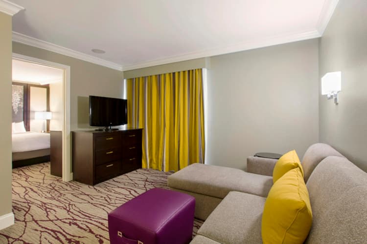 DoubleTree by Hilton Hotel Savannah Historic District photo 5