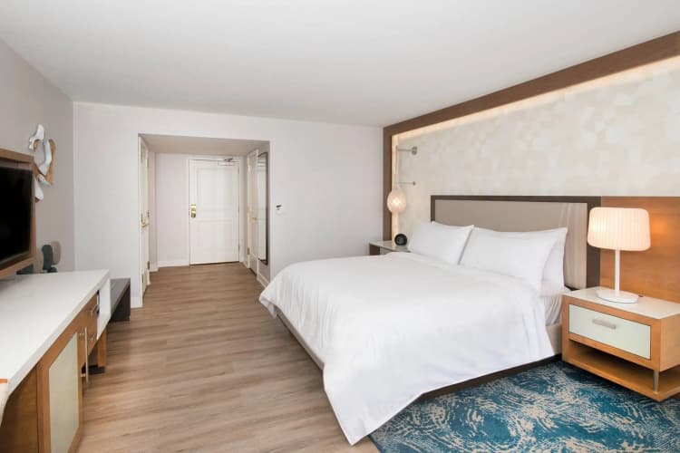 Renaissance Newport Beach Hotel photo 4