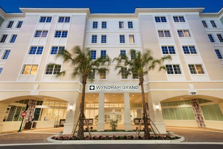 Wyndham Grand Jupiter at Harbourside Place, photo 2